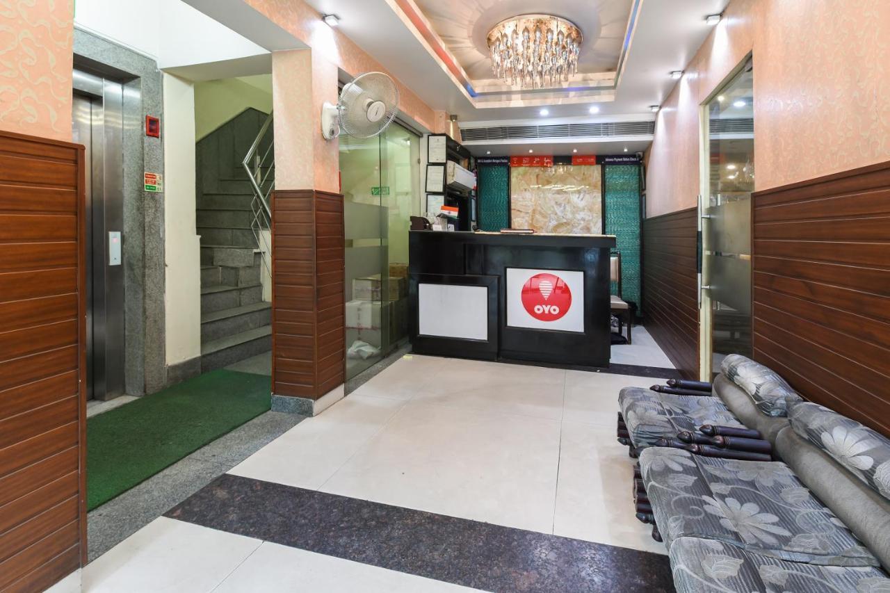 Oyo Flagship 18940 Hotel Swathi New Delhi Exterior photo